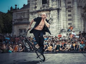 Newsletters : Représentation du spectacle d'acrobatie danse sur bmx et violoncelle à la Scène Nationale de Sénart en avril 2017